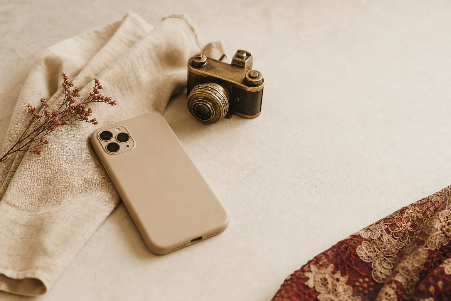 Etika Foto dan Media Sosial di Pernikahan Orang Lain